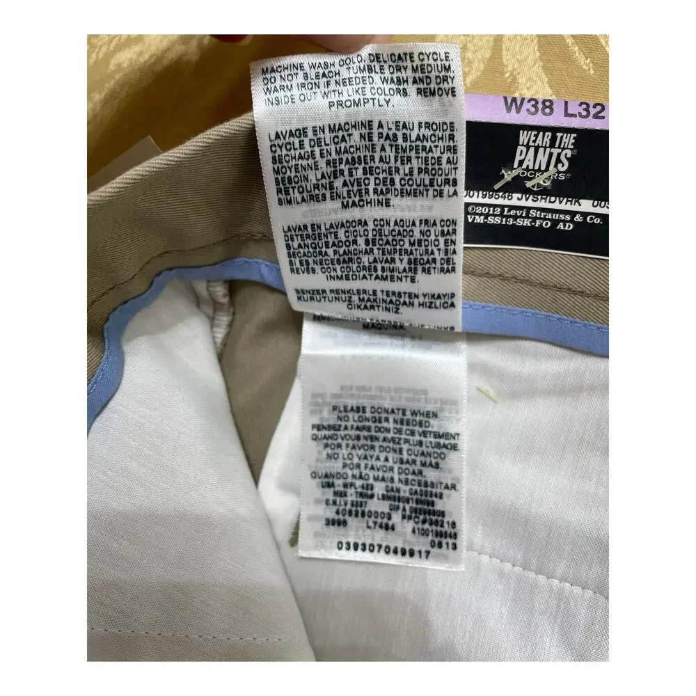 NWT Dockers Mens Pants 38x32 Khakis All Cotton D2 Straight Fit Flat Front Tan